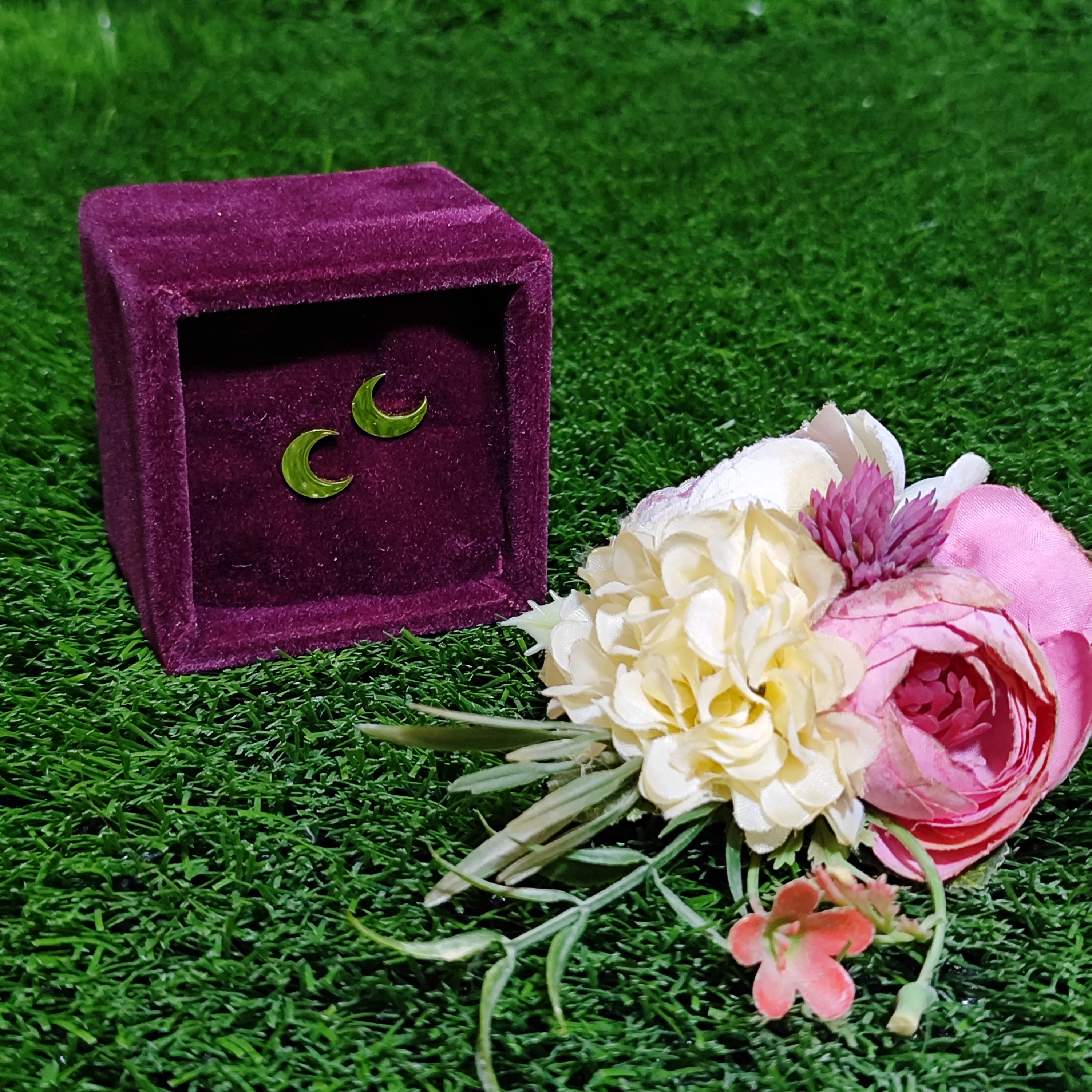 گوشواره طرح ماه استیل رنگ ثابت  طلایی ضد حساسیت